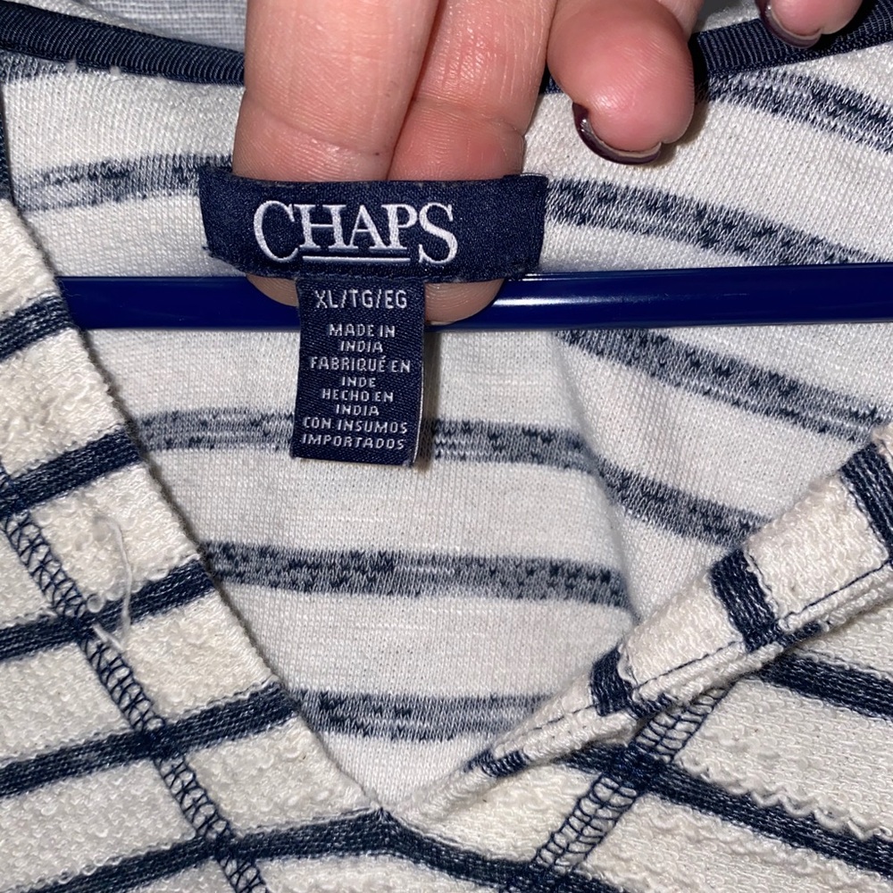 Sweatshirt - Picture 3 of 3